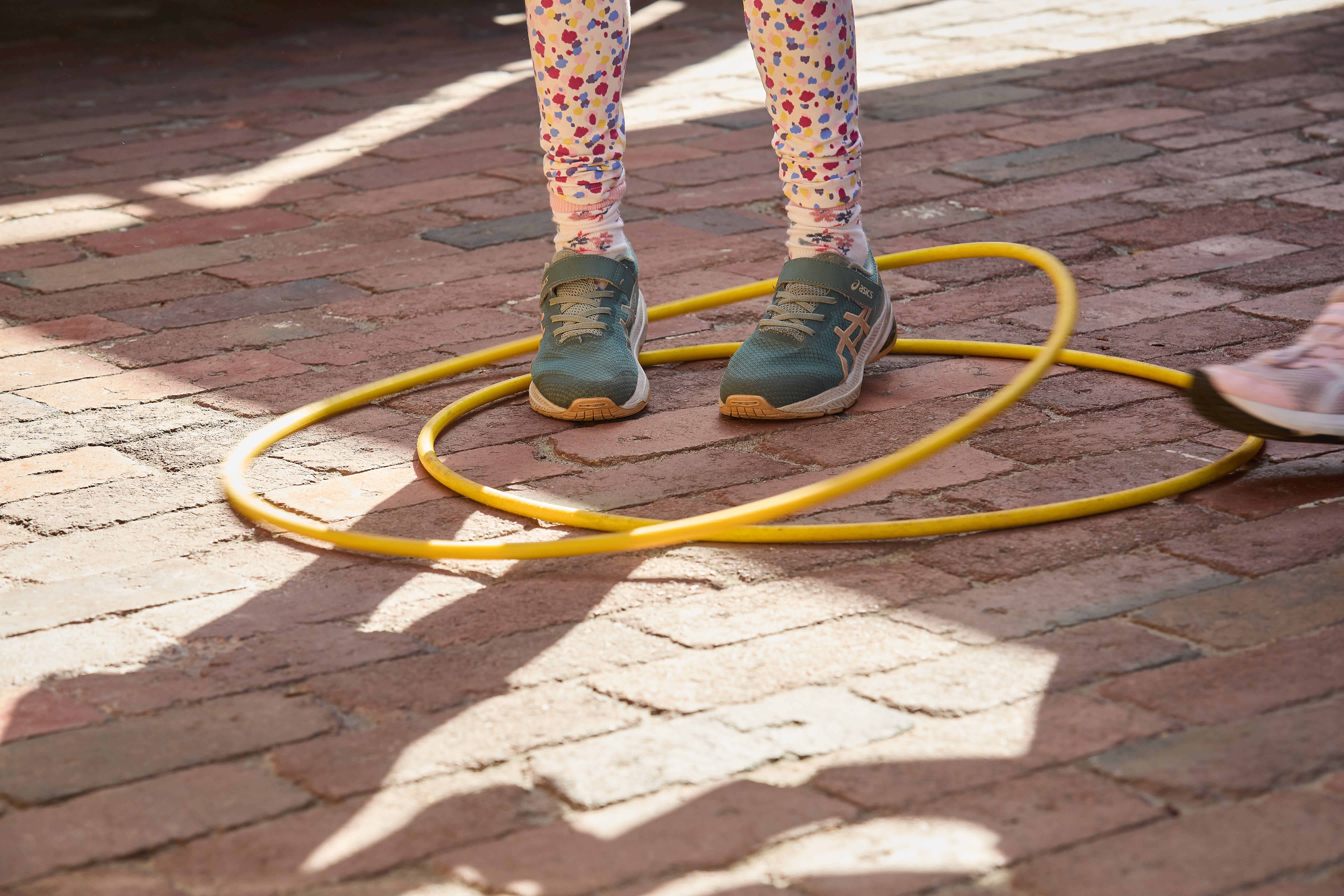 Feet in hoops